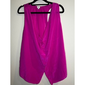 Wilfred Aritzia Fuschia 100% Silk Tank Top Size‎ Medium